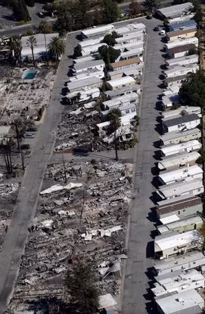 7.000 lính cứu hỏa vật lộn với cháy rừng lịch sử bang California ảnh 5