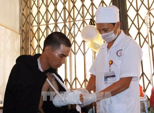 Vụ hỗn chiến ở Đắk Lắk: Tập trung cứu chữa các nạn nhân bị thương ảnh 3