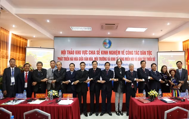 Tạo cơ hội việc làm cho đồng bào dân tộc thiểu số ảnh 1