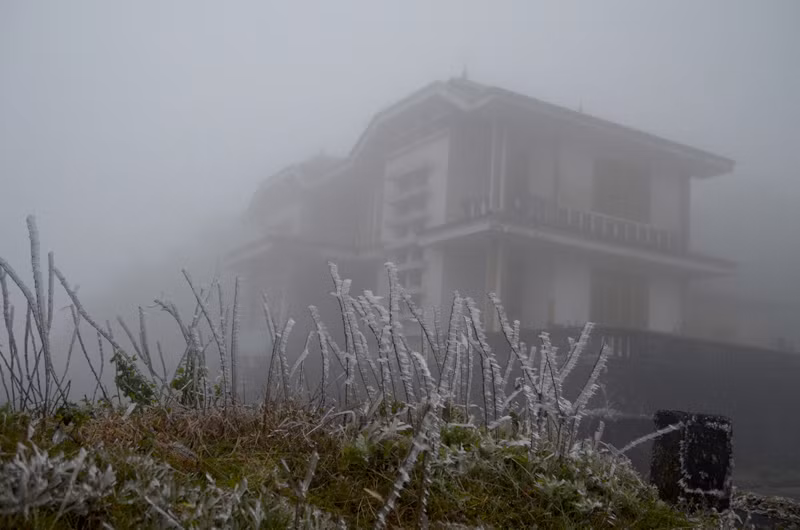 Du khách say mê băng giá Sapa ảnh 1