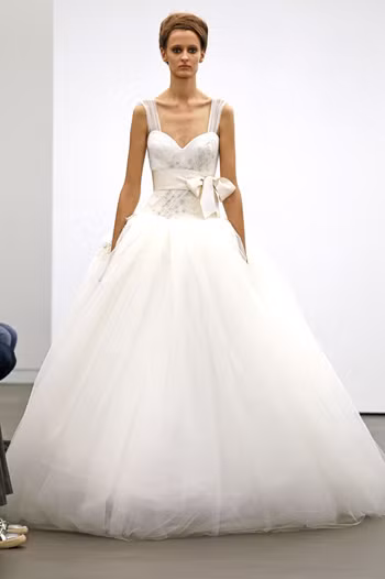 Ngắm áo cưới 'công chúa' của Vera Wang ảnh 7