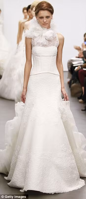 Ngắm áo cưới 'công chúa' của Vera Wang ảnh 2