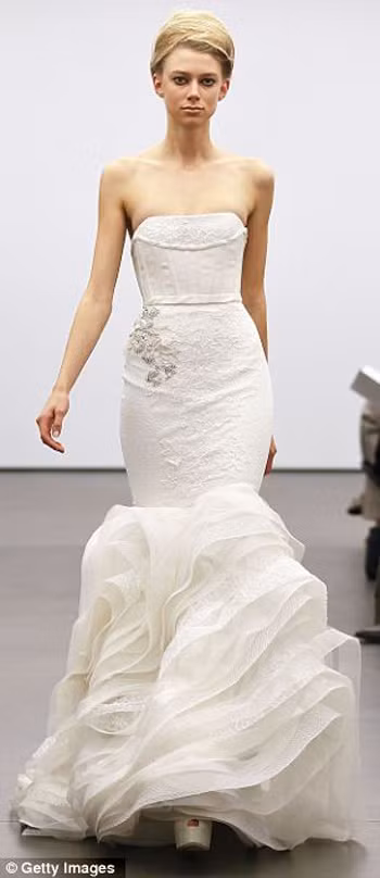 Ngắm áo cưới 'công chúa' của Vera Wang ảnh 1