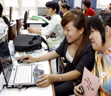  Bình đẳng giới với công chức nữ ảnh 1