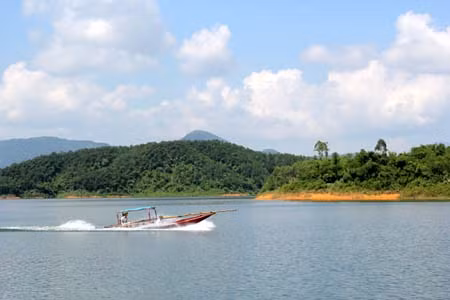 Mênh mang Thác Bà ảnh 1