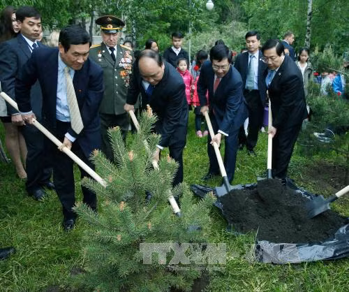 Thủ tướng tới Sochi dự Hội nghị kỷ niệm 20 năm ASEAN-Nga ảnh 2