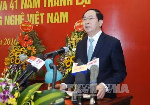 Chủ tịch nước đề nghị giới khoa học đóng góp nhiều hơn cho đất nước ảnh 2