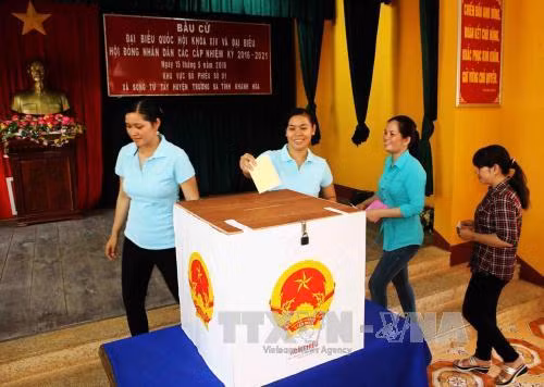 Náo nức bầu cử sớm ở huyện đảo Trường Sa ảnh 7