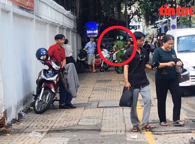 Chú thích ảnh