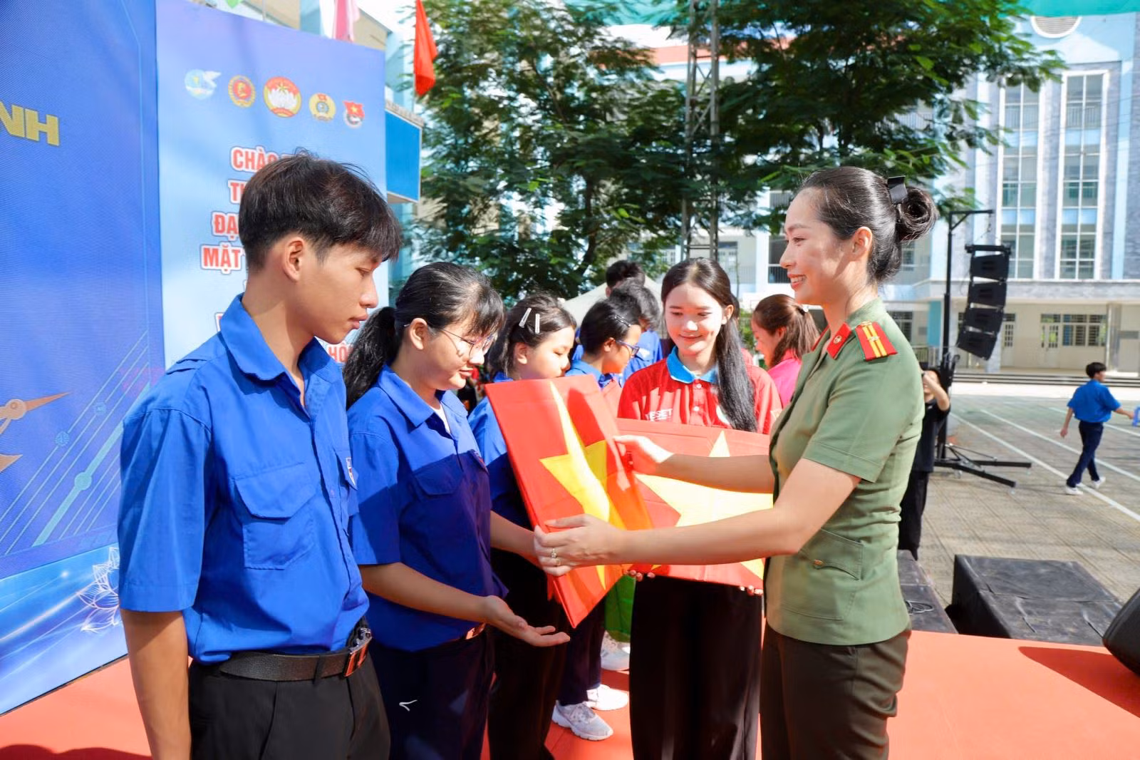Chú thích ảnh