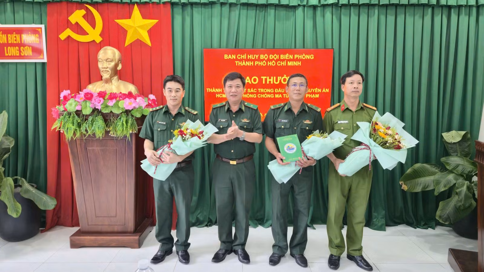 Chú thích ảnh