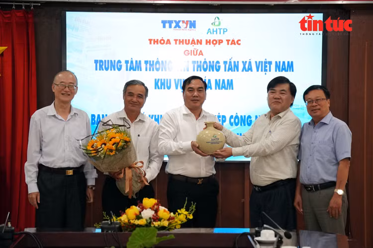 Chú thích ảnh