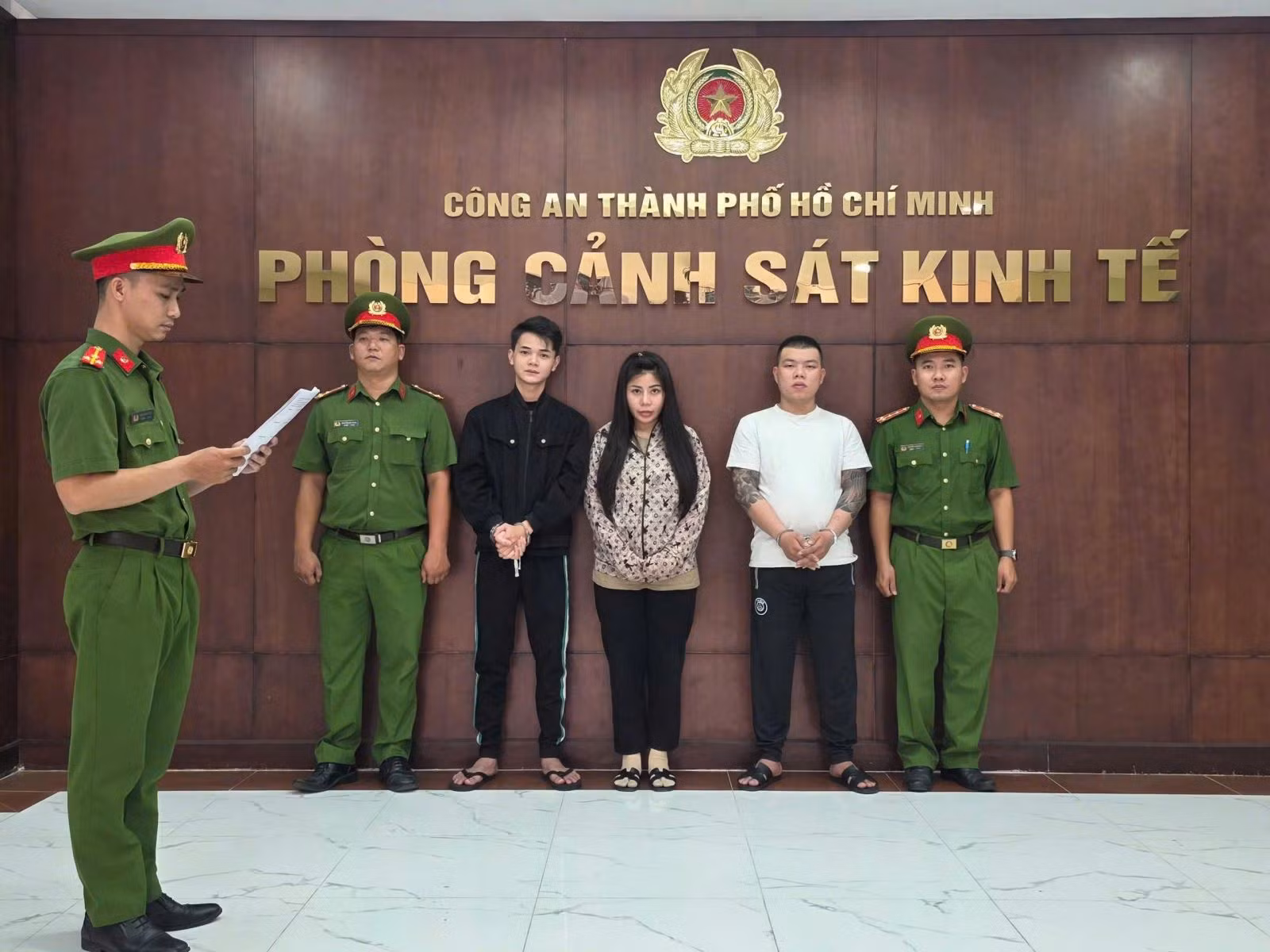 Chú thích ảnh