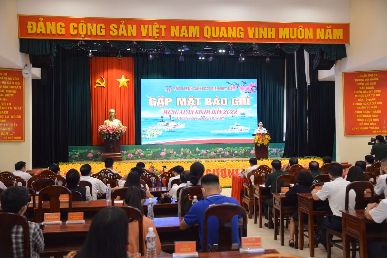 Chú thích ảnh