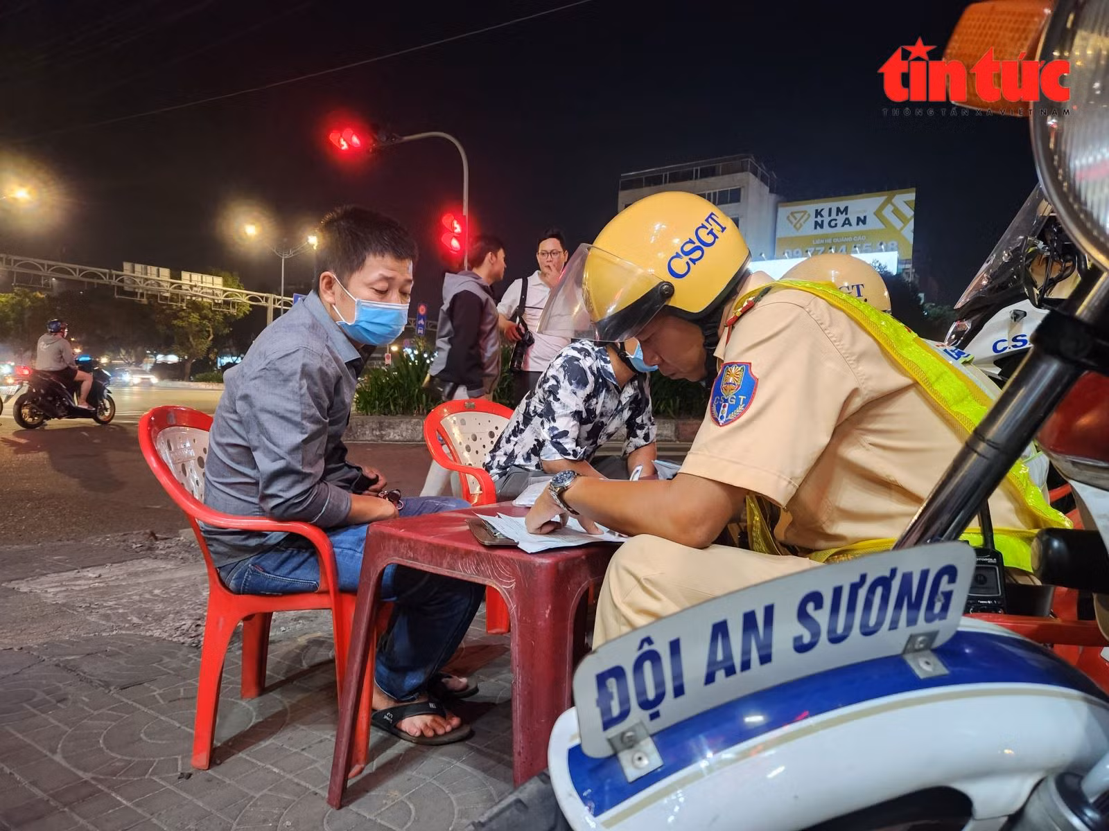 Chú thích ảnh