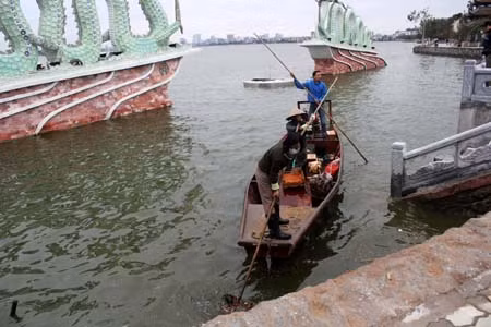 Giữ nét đẹp trong ngày tiễn ông Công, ông Táo ảnh 1