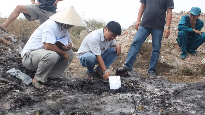 Phát hiện xác người cháy đen giữa trung tâm thành phố mới ảnh 1