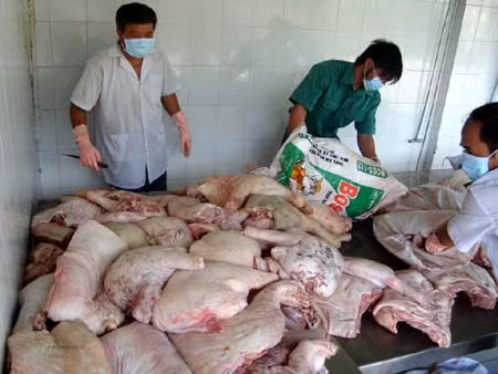  'Nóng' thực phẩm bẩn dịp Tết ảnh 1