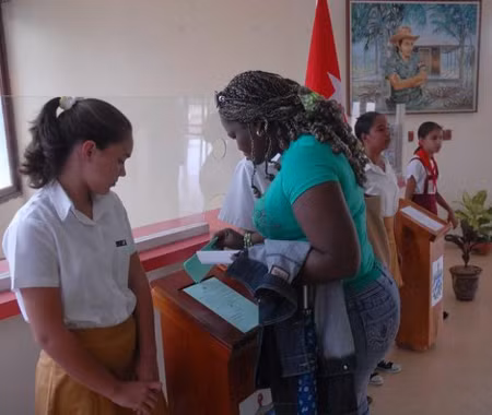 Cuba bầu cử đại biểu Quốc hội khóa VIII ảnh 1