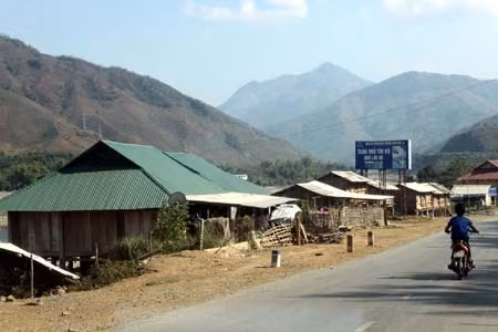 Nhiều hộ dân lấn chiếm khu vành đai thủy điện Sơn La ảnh 2