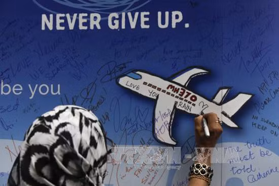 Tưởng niệm 3 năm vụ máy bay MH370 mất tích ảnh 1