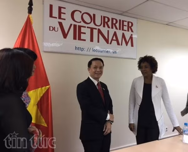 Tổng thư ký Tổ chức quốc tế Pháp ngữ thăm báo Le Courrier ảnh 4