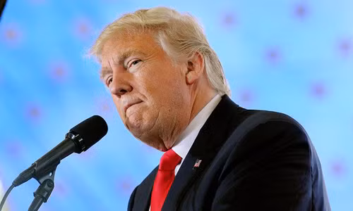 Bị tố hiếp bé gái 13 tuổi, ông Trump đối mặt nguy cơ hầu tòa ảnh 1