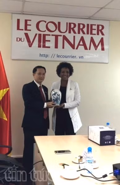 Tổng thư ký Tổ chức quốc tế Pháp ngữ thăm báo Le Courrier ảnh 5
