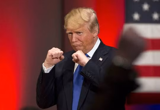 Bị tố hiếp dâm, ông Trump lại có thể bị điều tra quan hệ với Nga ảnh 1