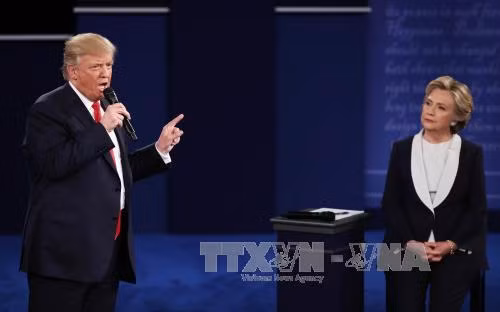 Ông Trump và bà Clinton chuẩn bị gì cho trận "so găng" cuối cùng? ảnh 1