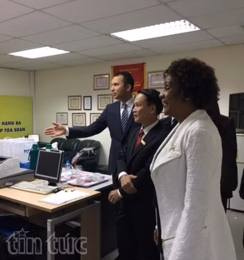 Tổng thư ký Tổ chức quốc tế Pháp ngữ thăm báo Le Courrier ảnh 6