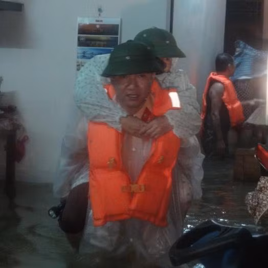 Miền Trung trắng nước mưa lũ ảnh 9