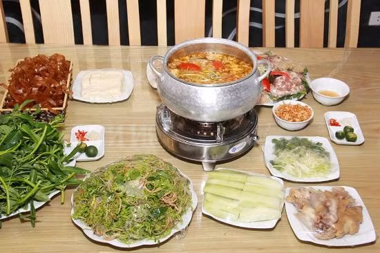 “Món ngon Hải Phòng” giữa lòng Hà Nội ảnh 1