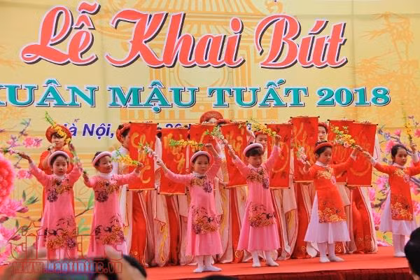 Tôn vinh chữ ‘Học’ tại Lễ Khai bút đầu Xuân Mậu Tuất 2018 ảnh 5
