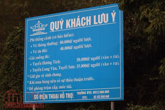 Hàng vạn người trẩy hội Chùa Hương ảnh 7