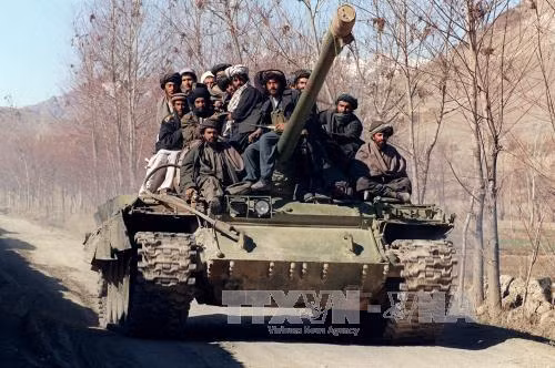 Afghanistan: Phiến quân Taliban tuyên bố sẵn sàng thương lượng với Mỹ ảnh 1