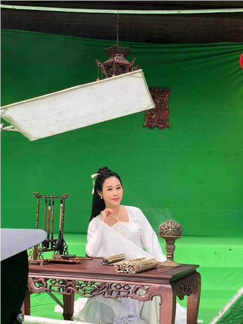 Nghe Hoa Trần hát 'Chiều phủ Tây Hồ' đậm chất tín ngưỡng thờ Mẫu Tam Phủ