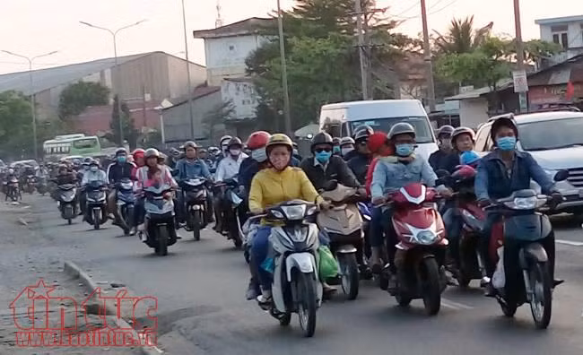 Các cửa ngõ TP Hồ Chí Minh thông thoáng trong chiều ngày nghỉ Tết cuối cùng ảnh 12