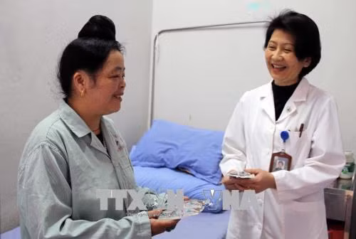 Nữ bác sĩ dân tộc Thái tâm huyết với y học cổ truyền ảnh 2