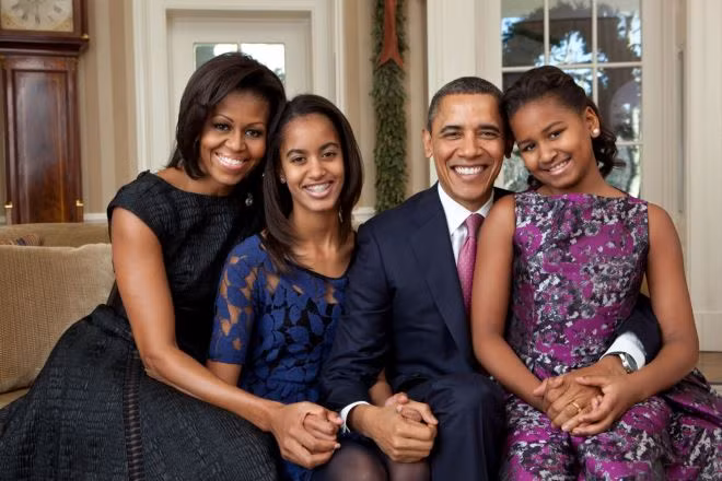Bà Obama kể chuyện cuộc đời mình từ tuổi thơ đến 8 năm ở Nhà Trắng ảnh 2