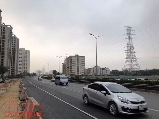 Ngày cuối nghỉ Tết Mậu Tuất: Ô tô kéo dài hàng km trên cao tốc Pháp Vân ảnh 2