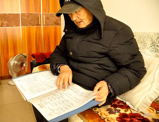 89 tuổi vẫn làm người mẫu khỏa thân ảnh 1