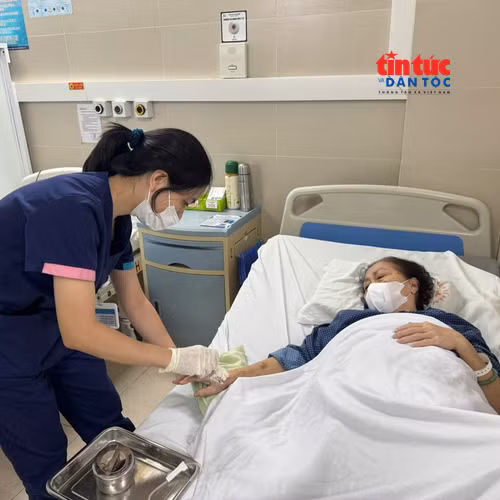 Bác sĩ ơi: Cúm A tăng, người bệnh nền dễ biến chứng nhanh, nặng