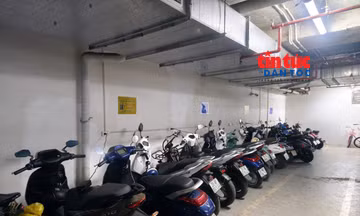Khu sạc dành cho xe máy điện tại một chung cư Hà Nội.