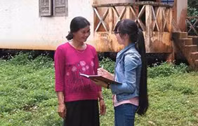 Người phụ nữ tận tâm với buôn làng