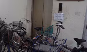Chung cư tái định cư: Thiếu ban quản trị, trăm nỗi khổ đổ đầu dân