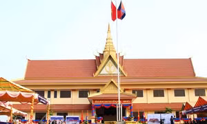 Việt Nam hỗ trợ Campuchia xây trường quân sự