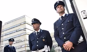 Italy bắt đầu xét xử vụ bê bối "mafia thủ đô" 