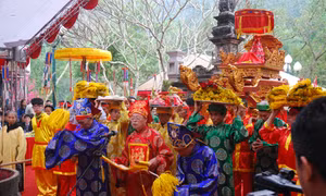 Chùa Hương thông thoáng ngày khai hội
