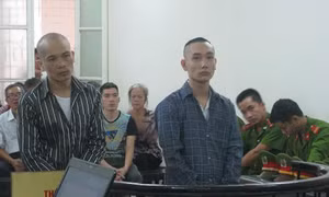 Xét xử nhóm côn đồ dùng súng giải quyết tranh chấp 
